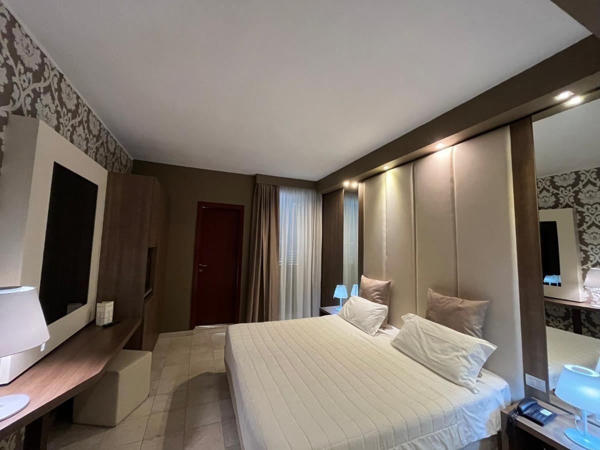 Hotel Lafayette Giovinazzo Kültér fotó