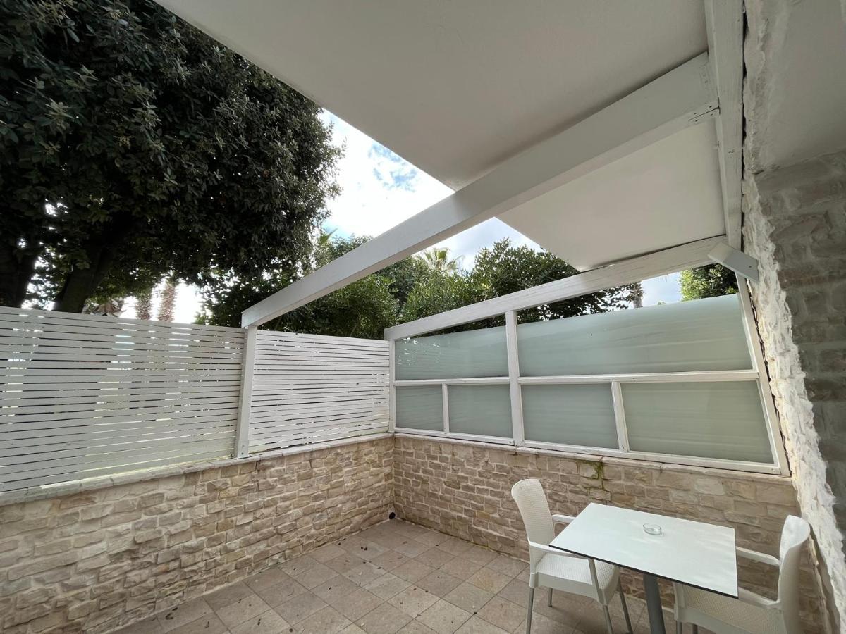 Hotel Lafayette Giovinazzo Kültér fotó
