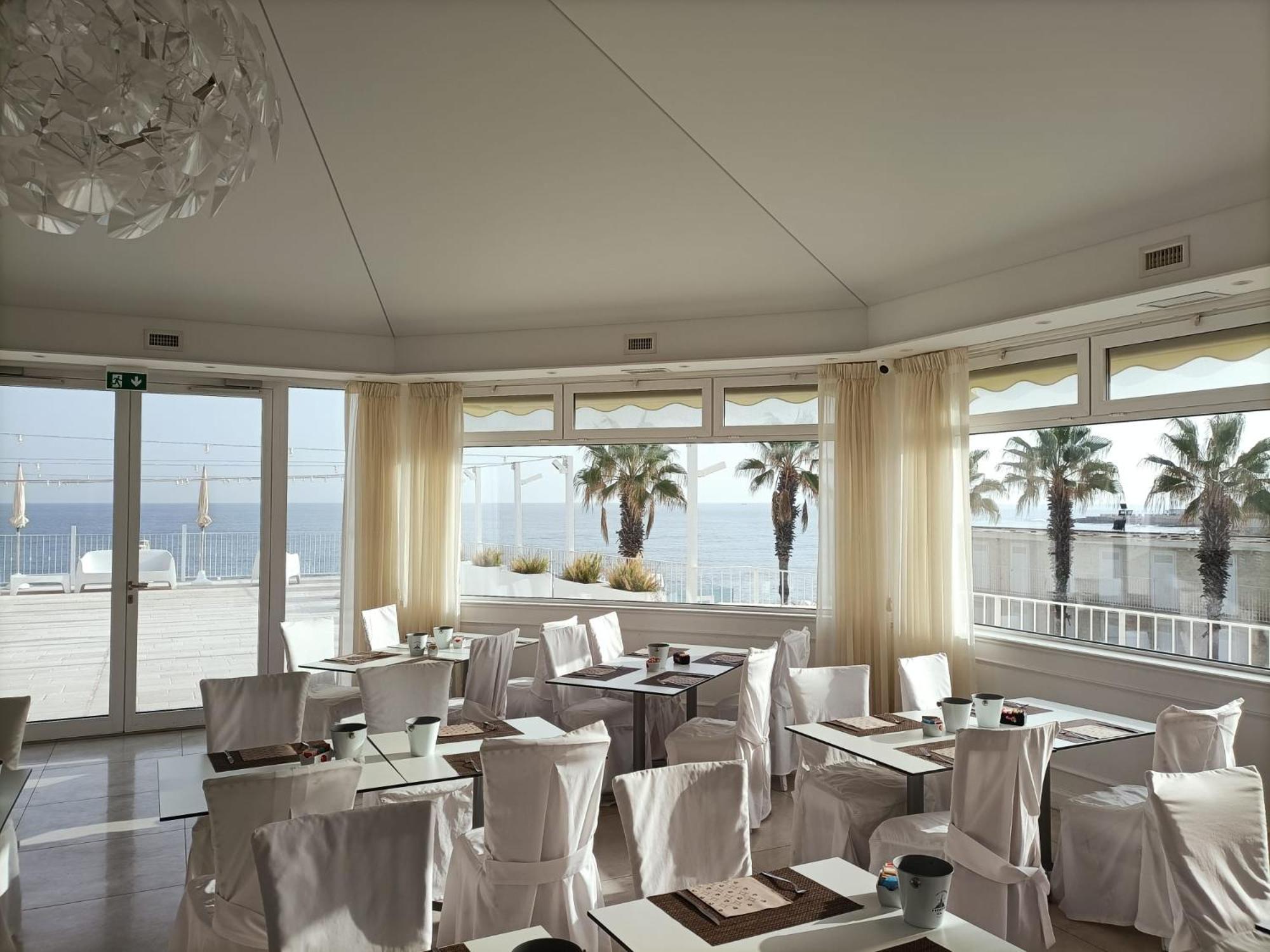 Hotel Lafayette Giovinazzo Kültér fotó