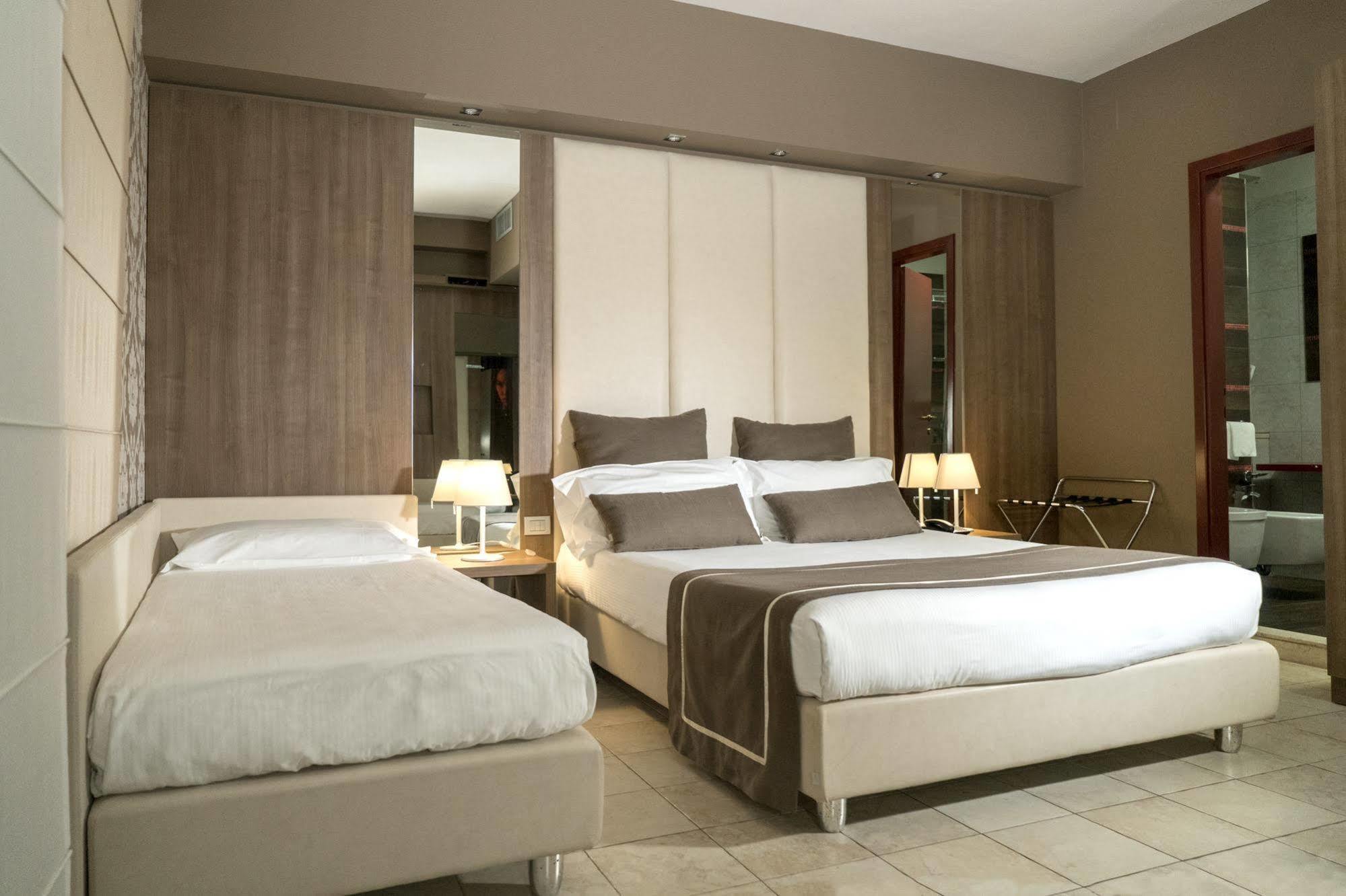 Hotel Lafayette Giovinazzo Kültér fotó